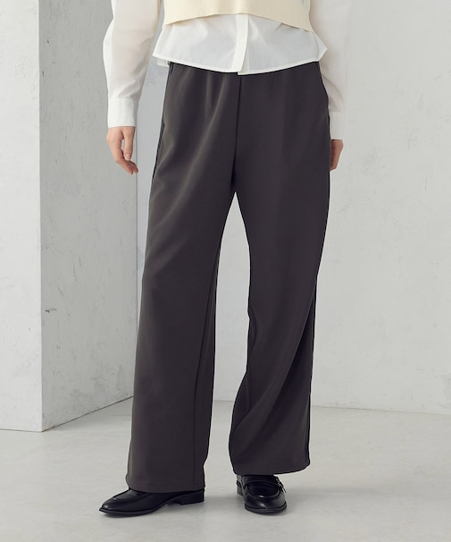 トラックパンツ