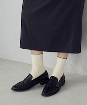 ケーブル編みロークルーソックス