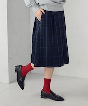 ケーブル編みロークルーソックス