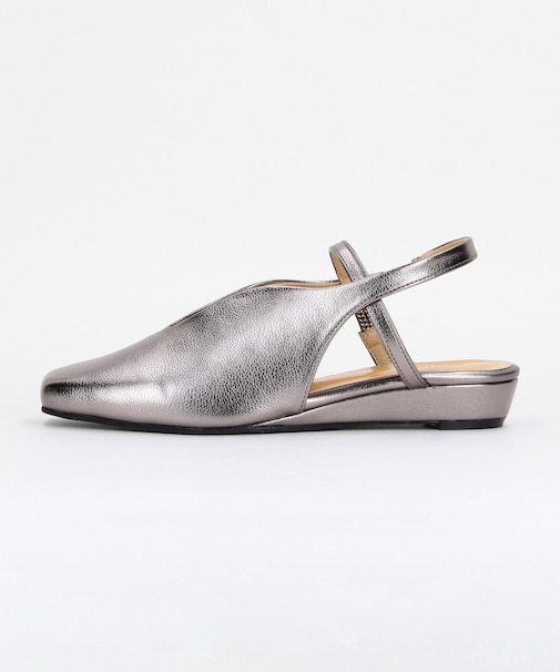 バックスリング パンプス