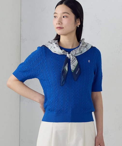 ケーブル　クルーネックニット