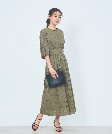 【WEB・一部店舗限定】パンチングレースバックスリットワンピース