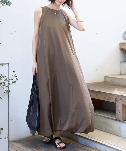 ノースリーブ バルーンワンピース