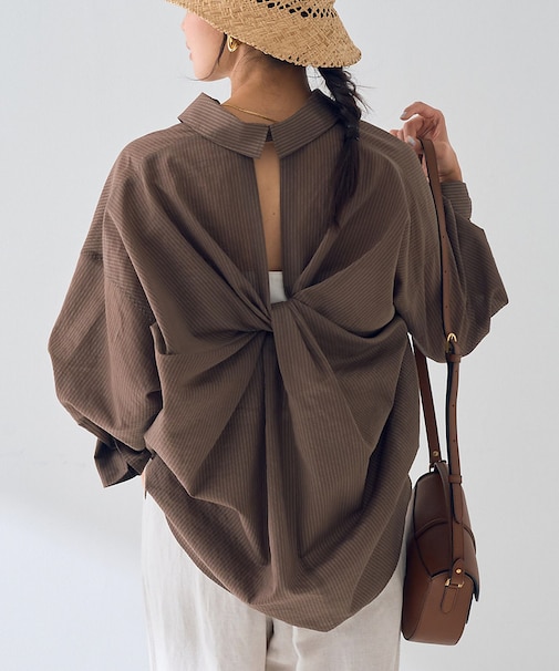 【新色登場！】バックツイストピンストシャツ