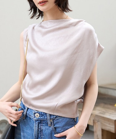 【一部店舗限定】アシメドレープブラウス