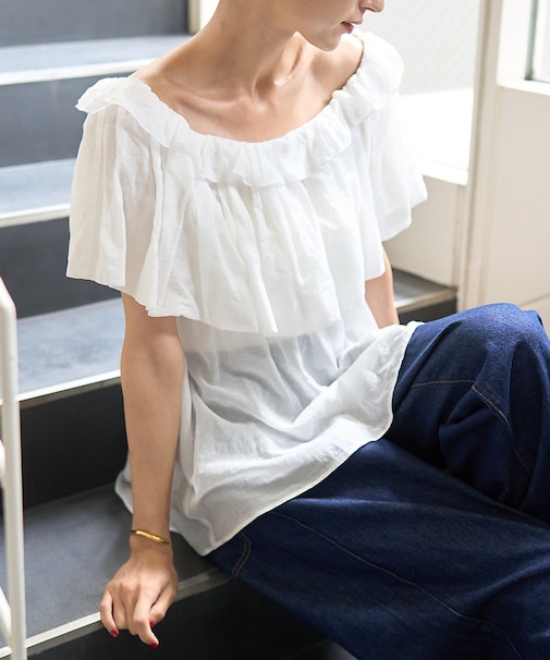 コットンオフショルバルーンブラウス