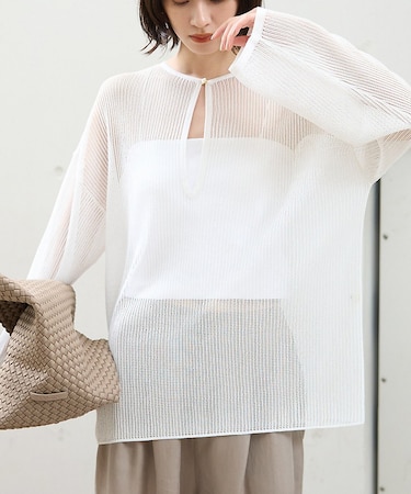 スキッパー風透かしメッシュニット