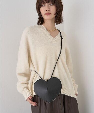 【AULENTTI/オウレンティ】ハート型ポシェット