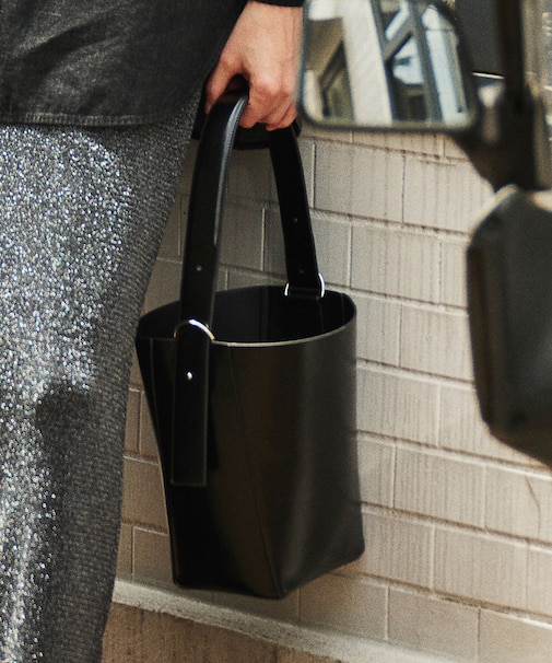 【&MyuQ/アンドミューク】LIBER バケツショルダーバッグ