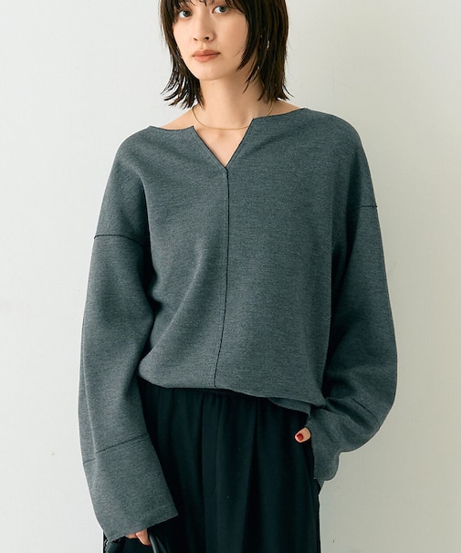 圧縮ニットプルオーバーブラウス