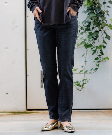 【SOMETHING/サムシング】BODYFIRE / テーパードデニムパンツ