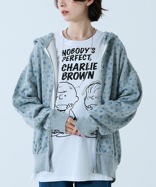 swagger 花柄フルジップパーカー swagger 花柄フルジップパーカー 花柄