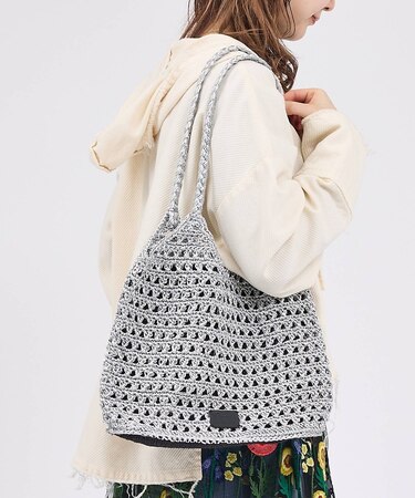 【Swaraj /スワラージ】手編みのメタリックマクラメ・ショルダーバッグ/キラ