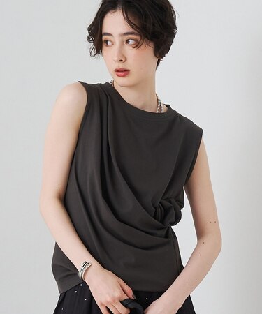 【接触冷感】【UVカット】【一部店舗限定】ドレープギャザーノースリーブカットソー