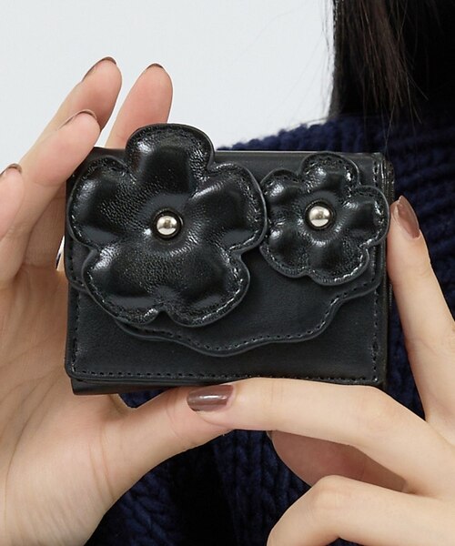セミロングウォレット　ブラックフラワー Casselini/キャセリーニ】フラワーぷっくりウォレット/財布/花【WEB