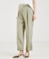 カーキ