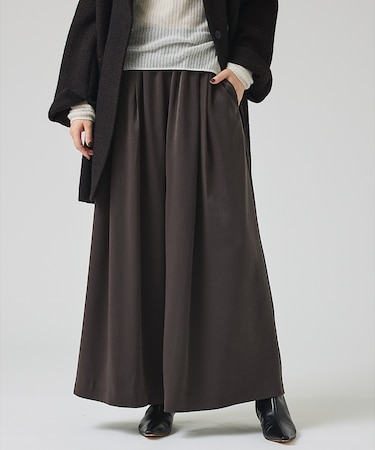 ピーチサテンフレアーパンツ