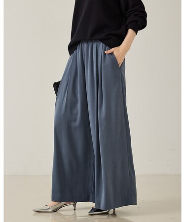 ピーチサテンフレアーパンツ