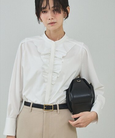 フロントラッフルブラウス