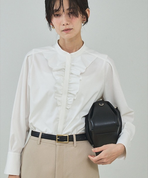 フロントラッフルブラウス