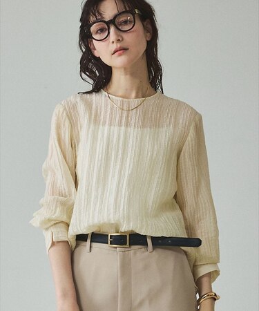 シアークレープブラウス