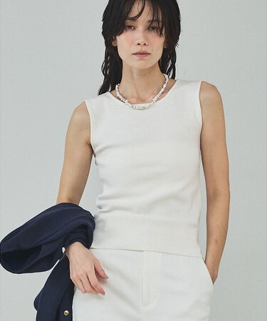 【前後2WAY】2WAYスクエアノースリーブニット