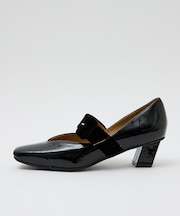 ベルトスクエアパンプス