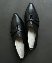 【販売店舗限定】クロスベルトパンプス