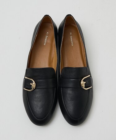 ホースバックルローファー