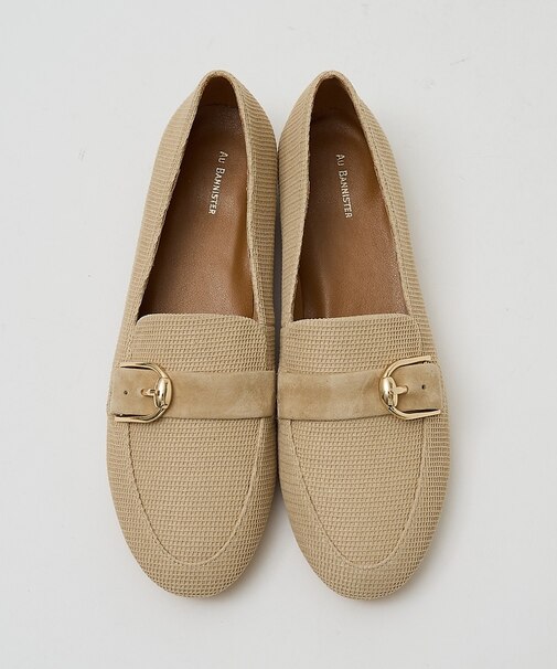 ホースバックルローファー