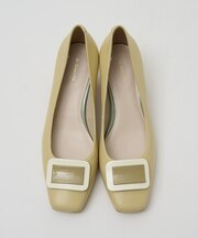 スクエアモチーフパンプス