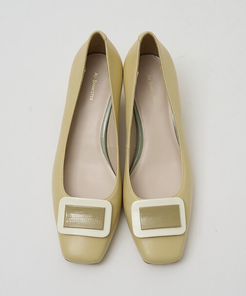 スクエアモチーフパンプス