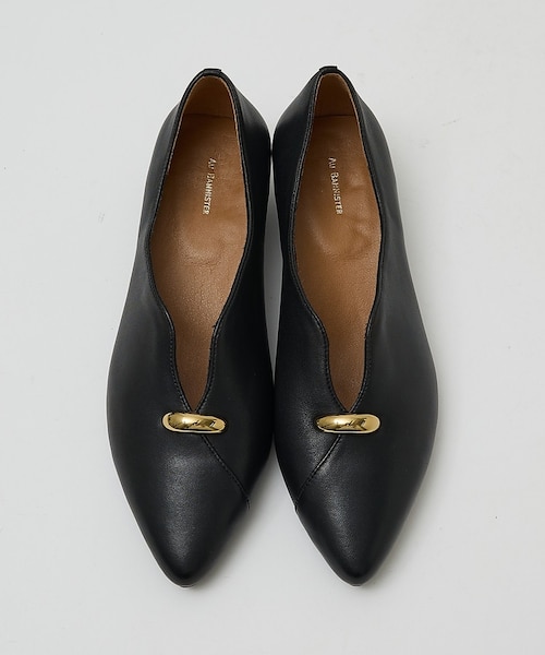 Vカットパンプス｜オゥ バニスターの通販｜&mall（アンドモール）三井