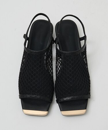 メタルトゥメッシュサンダル