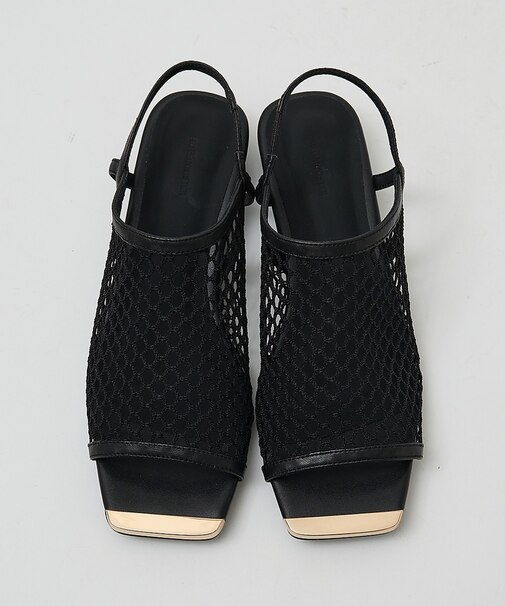 メタルトゥメッシュサンダル