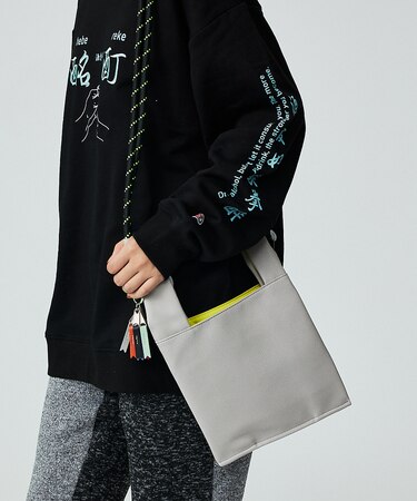 【cheek/チーク】code 2way shoulder チークコード2WAY