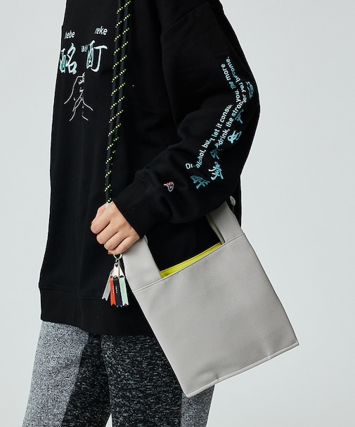 【cheek/チーク】code 2way shoulder チークコード2WAY