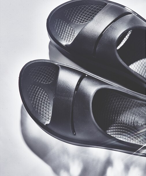 【OOFOS/ウーフォス】OOmega OOahh/ウーメガウーアー