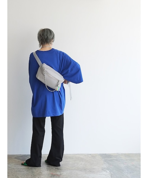 cheek / チーク】studs body bag/ショルダーバッグ/ユニセ｜アバハウス