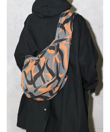 【MADE IN STANDARD】PRINTED NEWSPAPER BAG/