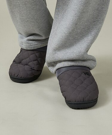 【MEI / メイ】ロゴ刺繍 内起毛 ウォーム キルティング ワンマイル サンダ