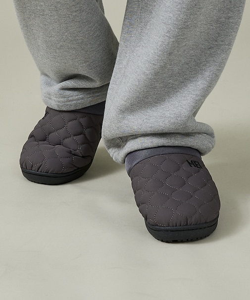 【MEI / メイ】ロゴ刺繍 内起毛 ウォーム キルティング ワンマイル サンダ