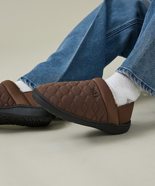 【MEI / メイ】ロゴ刺繍 内起毛 ウォーム キルティング ワンマイル サンダ