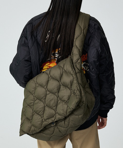 【TAION / タイオン】ミリタリー メッセンジャー ダウンバッグL/ダウン/