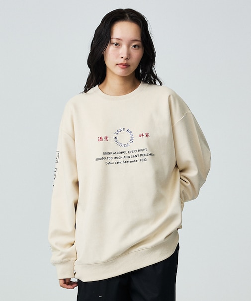 【YOIDORE/ヨイドレ】酒愛好家スーベニア刺繍フェイクスウェードクルー