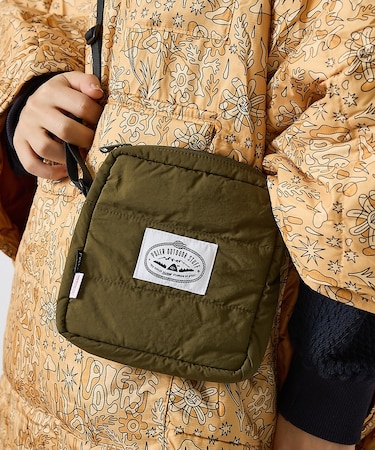 【POLER / ポーラー】PUFFER SHOULDER POUCH / パッ