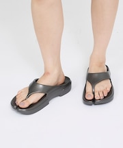 【PAES /ペイズ】Flipflop Metal Coating / Meta