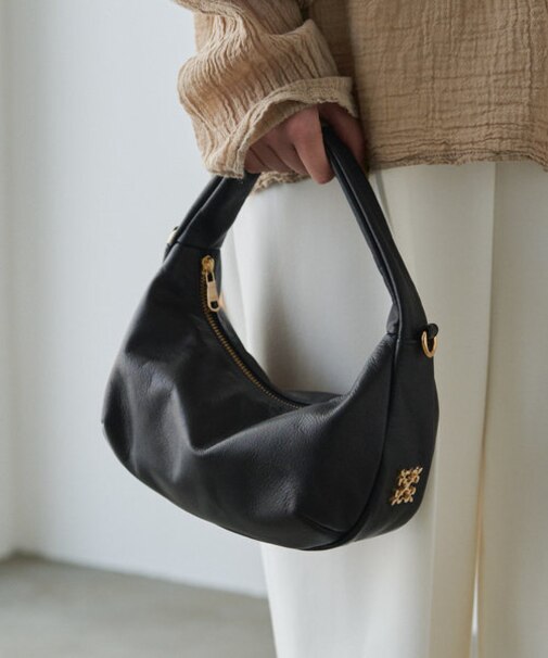 《再値下げ》［Oggi 7月号掲載］ソフトレザーミニショルダーバッグ 