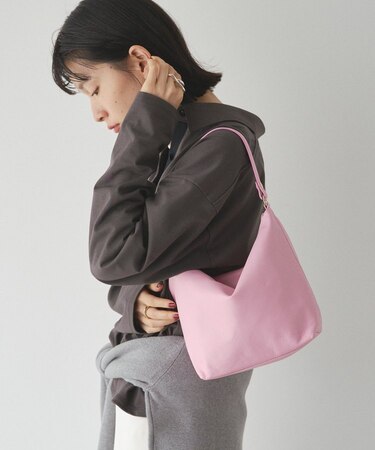 ［360g・本革］【名品】ソフトレザーシンプルショルダーバッグ