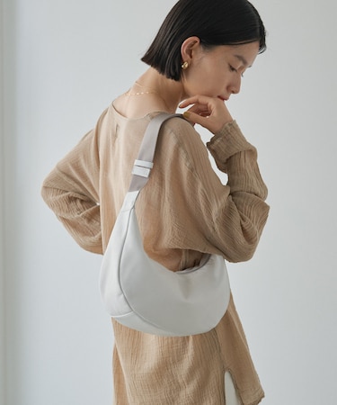 本革/340g》ソフトレザーラウンドショルダーバッグ｜ラシットの通販 
